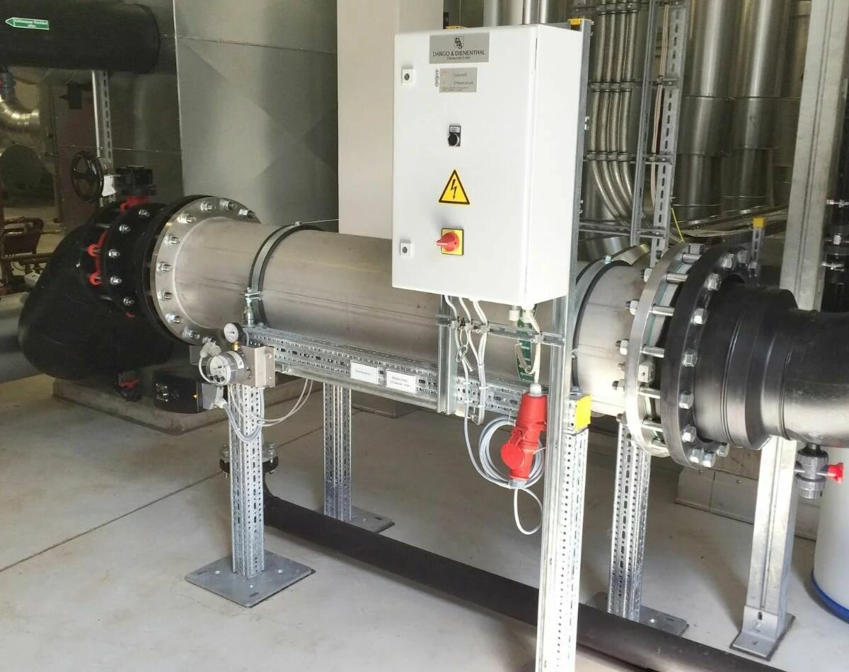 JET filters in use during industrial filtration