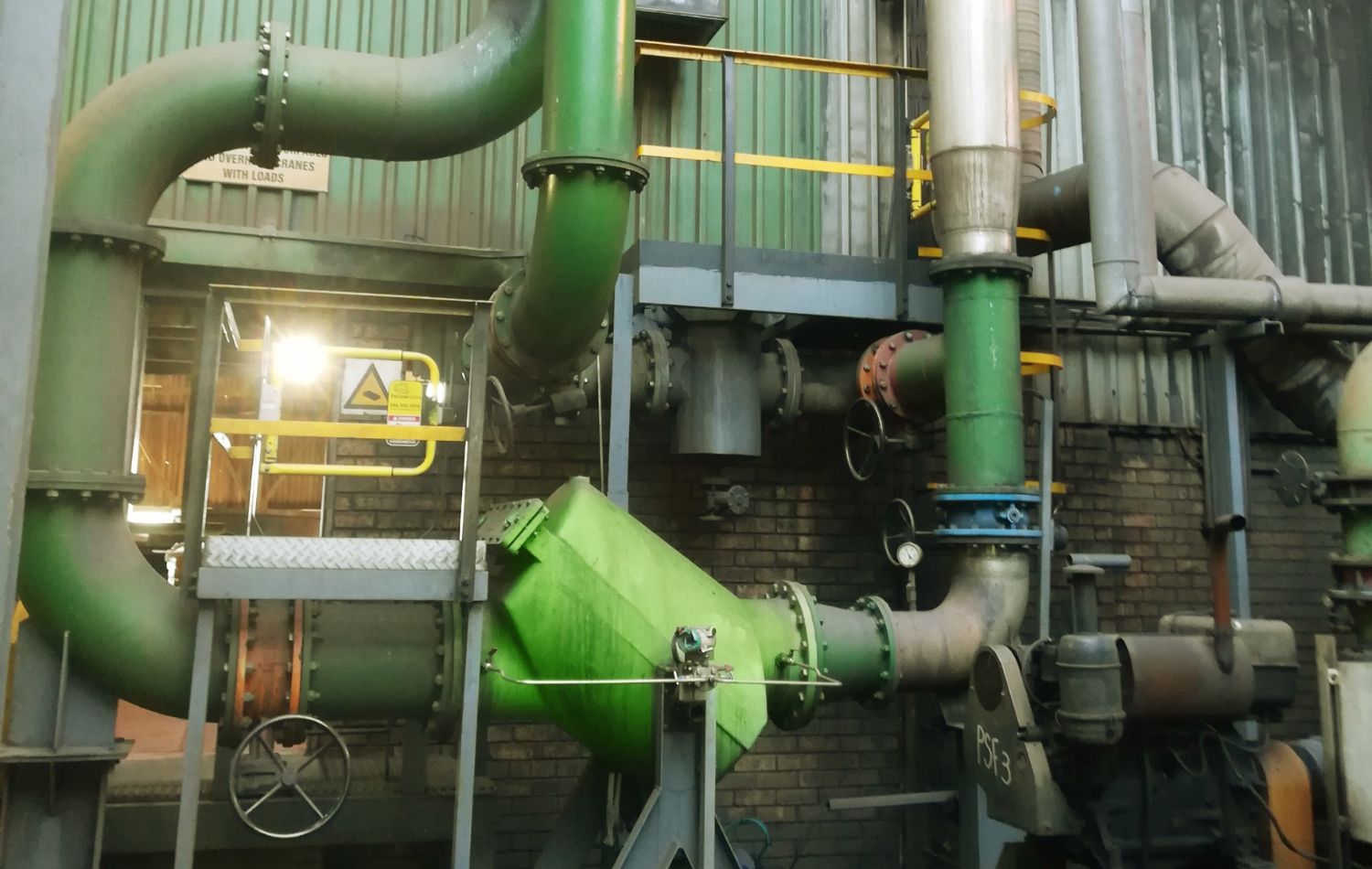 [Translate to English:] Plattenfilter im Industriegebrauch